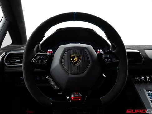 Used 2023 Lamborghini Huracan STO RWD image 33