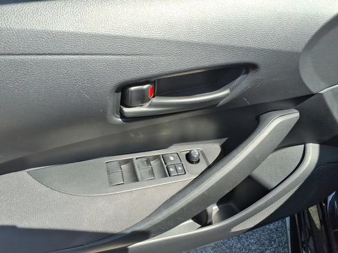 Used 2024 Toyota Corolla LE FWD image 12