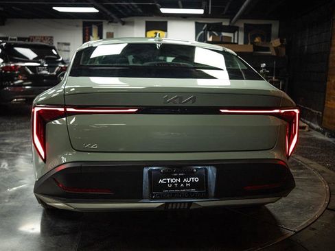 Used 2025 Kia K4 LXS image 6