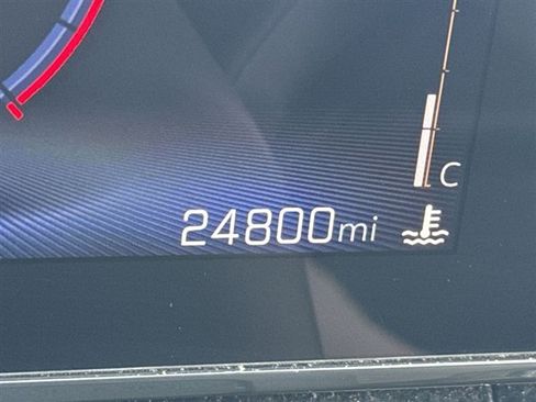 Certified 2024 Chevrolet Trax RS w/ Sunroof Package image 16