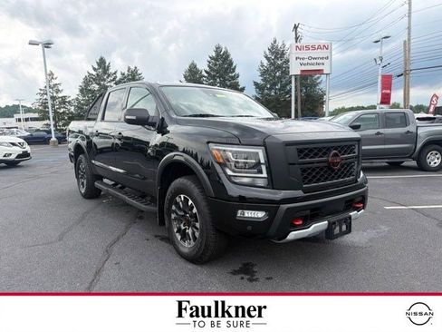 Used 2023 Nissan Titan PRO-4X w/ Pro-4x Convenience Package AWD/4WD image 1