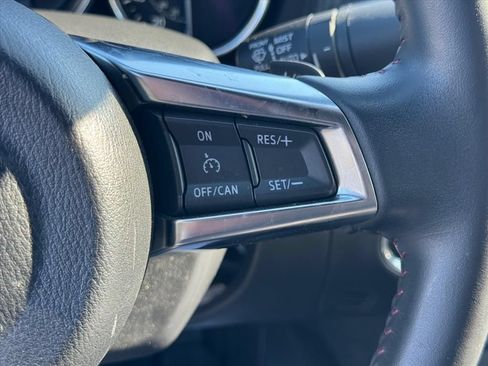 Used 2019 MAZDA MX-5 Miata Grand Touring RWD image 17
