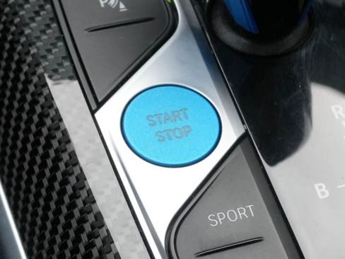 Certified 2023 BMW i4 M50 image 28