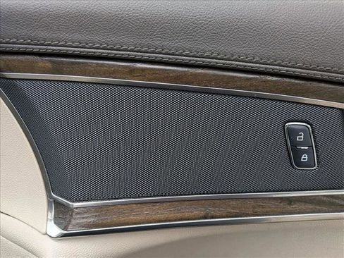 Used 2018 Lincoln MKX Reserve image 18