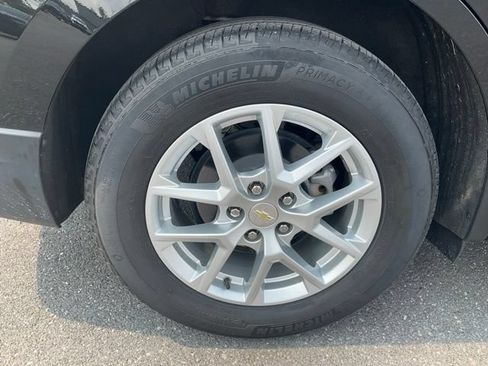 Used 2023 Chevrolet Equinox LT FWD image 18