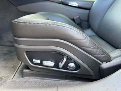 Used 2018 Porsche Panamera 4S Executive w/ Sport Chrono Package image 16