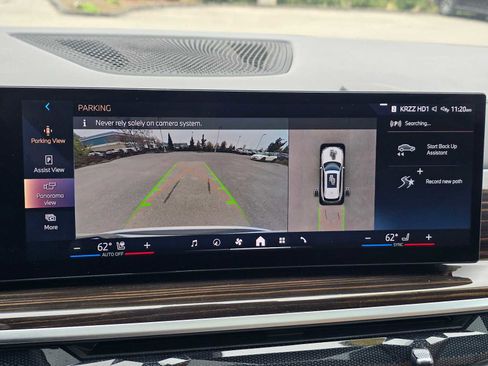 Used 2024 BMW X5 xDrive50e image 31