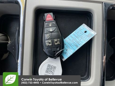 Used 2013 Chrysler Town & Country Touring image 16