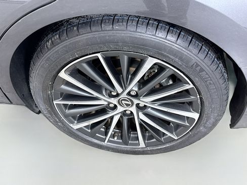 Certified 2023 Lexus ES 350 Luxury w/ Accessory Package (Z2) image 29