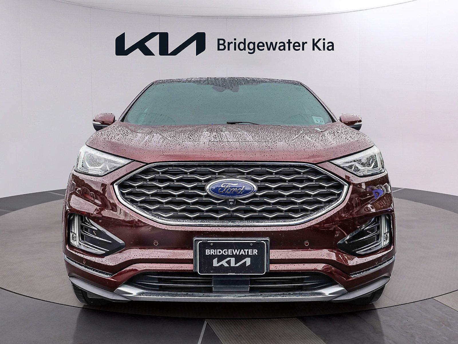 Used 2022 Ford Edge Titanium w/ Equipment Group 301A AWD/4WD image 2