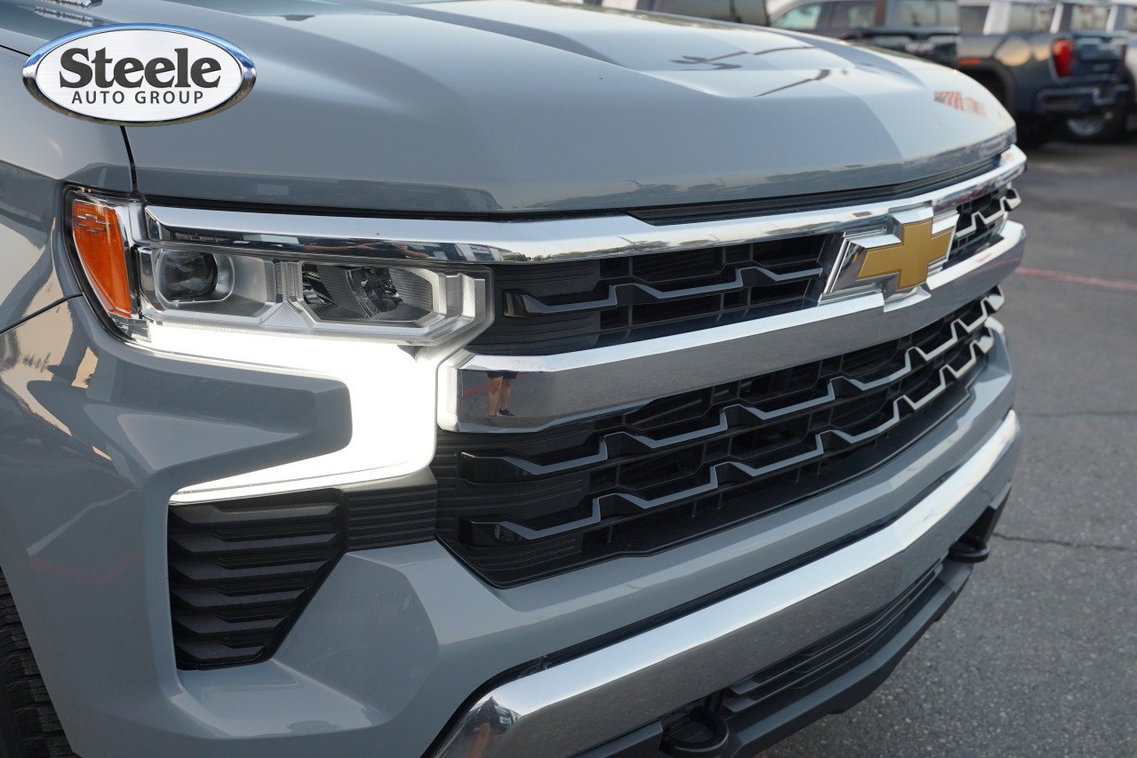 Certified 2024 Chevrolet Silverado 1500 LT AWD/4WD image 27