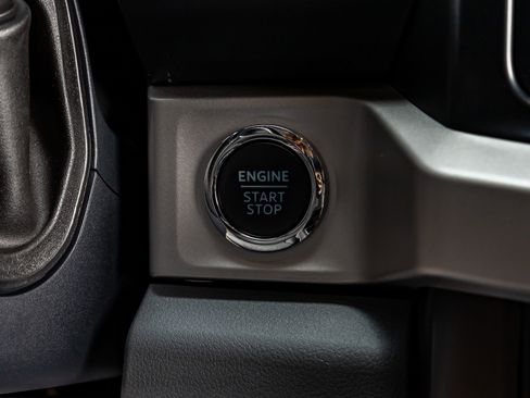 Used 2026 Ford F250 XLT w/ XLT Premium Package image 23