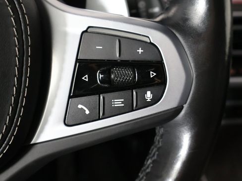 Used 2022 BMW X7 M50i image 46