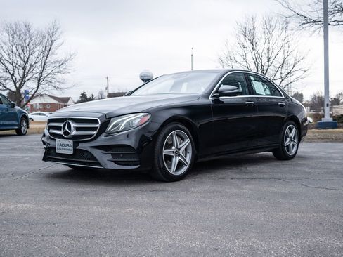 Used 2019 Mercedes-Benz E 450 4MATIC Sedan image 5