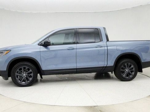 Used 2025 Honda Ridgeline Sport image 8
