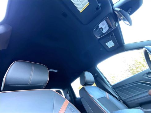 Used 2023 GMC Canyon AT4 w/ Technology Package image 23