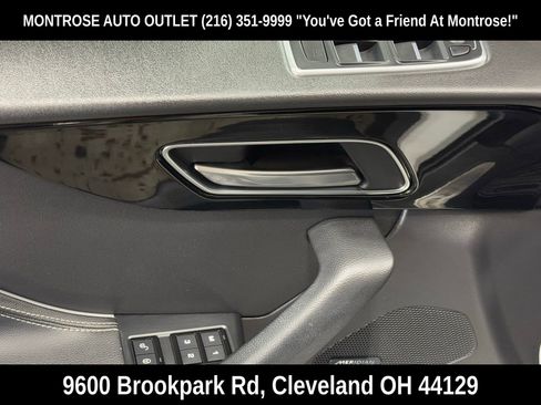 Used 2018 Jaguar F-PACE R-Sport image 12