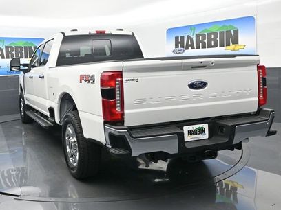 New 2026 Ford F250 Lariat w/ Lariat Premium Package