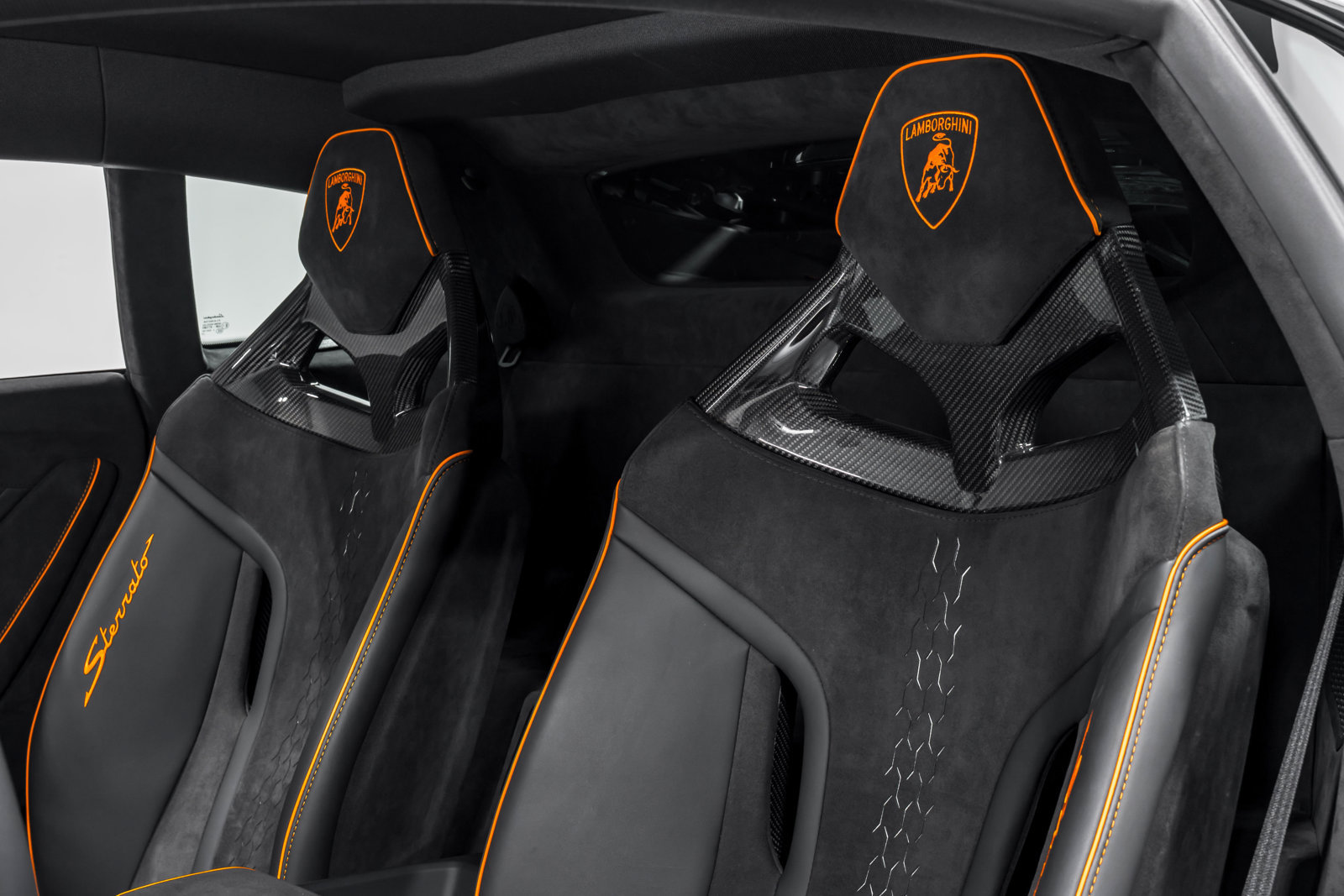 Used 2023 Lamborghini Huracan Sterrato AWD/4WD image 19
