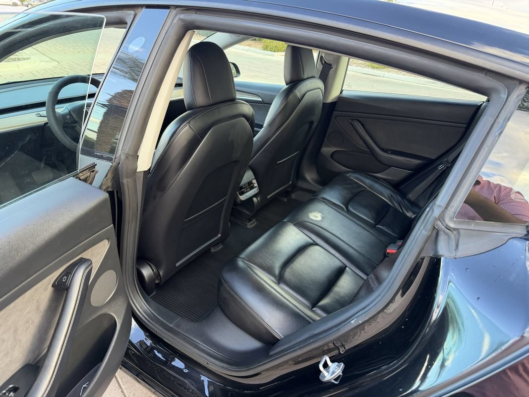Used 2022 Tesla Model 3 RWD image 9