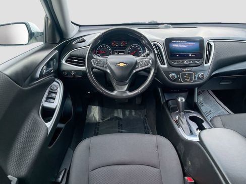 Used 2020 Chevrolet Malibu RS image 21