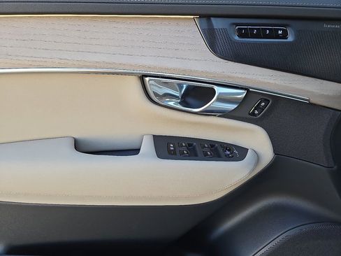 New 2026 Volvo XC90 B6 Ultra image 21