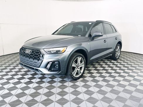 Used 2025 Audi Q5 2.0T Premium w/ Convenience Plus Package AWD/4WD image 7