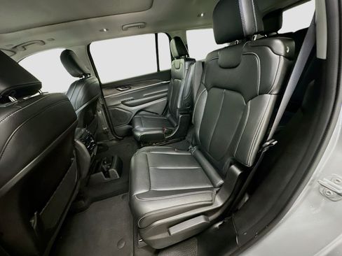 Used 2023 Jeep Grand Cherokee L Limited AWD/4WD image 30