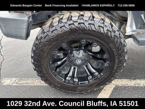 Used 2007 Jeep Wrangler Unlimited Sahara w/ Dual Top Group AWD/4WD image 8
