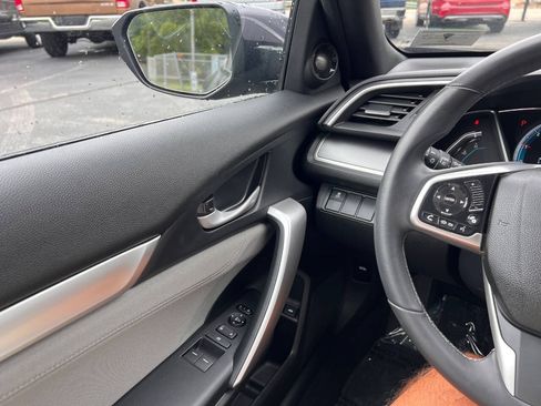 Used 2018 Honda Civic EX-T image 12