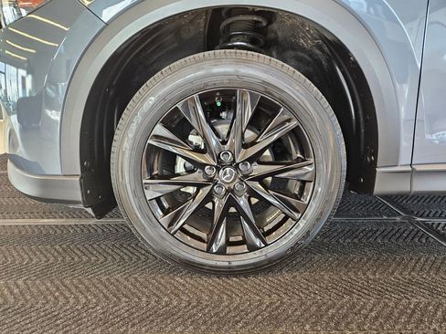 Used 2024 MAZDA CX-5 Carbon Edition image 12