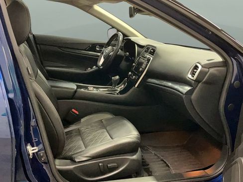 Used 2021 Nissan Maxima Platinum image 31