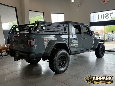 New 2025 Jeep Gladiator Sport AWD/4WD image 4