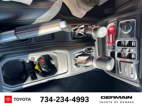Used 2022 Jeep Gladiator Mojave w/ LED Lighting Group AWD/4WD image 29