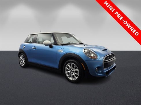 Used 2016 MINI Cooper S image 1