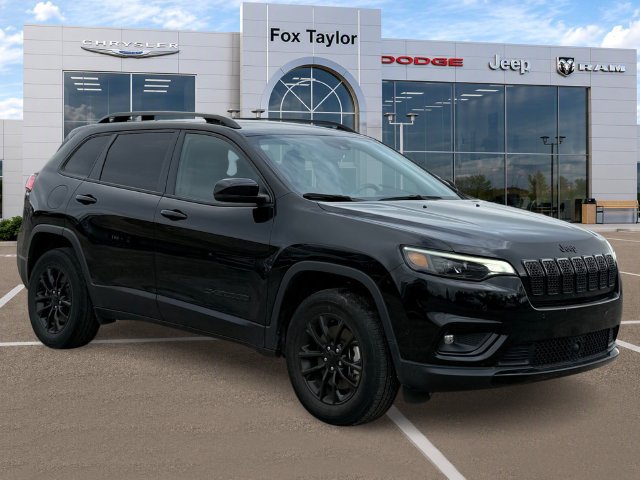 Certified 2023 Jeep Cherokee Altitude Lux AWD/4WD image 3