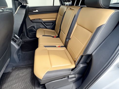 Used 2022 Volkswagen Atlas Cross Sport SE AWD/4WD image 25