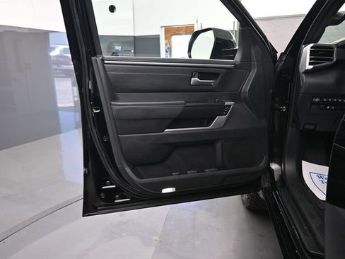 Used 2024 Toyota Tundra Platinum AWD/4WD image 9