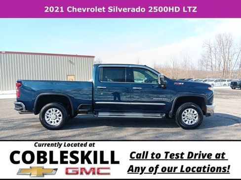 Used 2021 Chevrolet Silverado 2500 LTZ w/ LTZ Convenience Package image 2