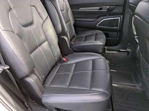 Used 2022 Kia Telluride EX w/ EX Premium Package image 38