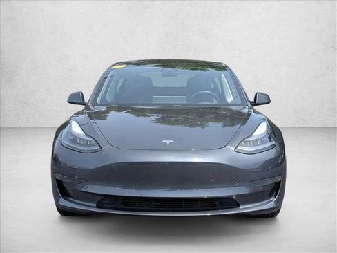 Used 2021 Tesla Model 3 Standard Range Plus RWD image 3