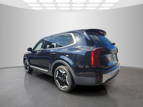 Used 2023 Kia Telluride S image 5