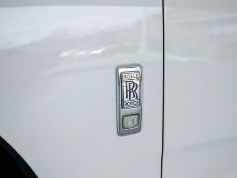 Used 2022 Rolls-Royce Cullinan w/ Cullinan Package AWD/4WD image 10