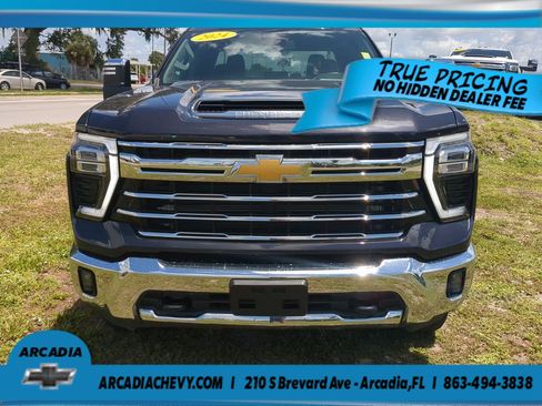 Used 2024 Chevrolet Silverado 2500 LTZ AWD/4WD image 9