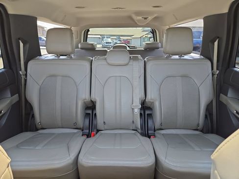 Used 2021 Ford Expedition Max Limited AWD/4WD image 28
