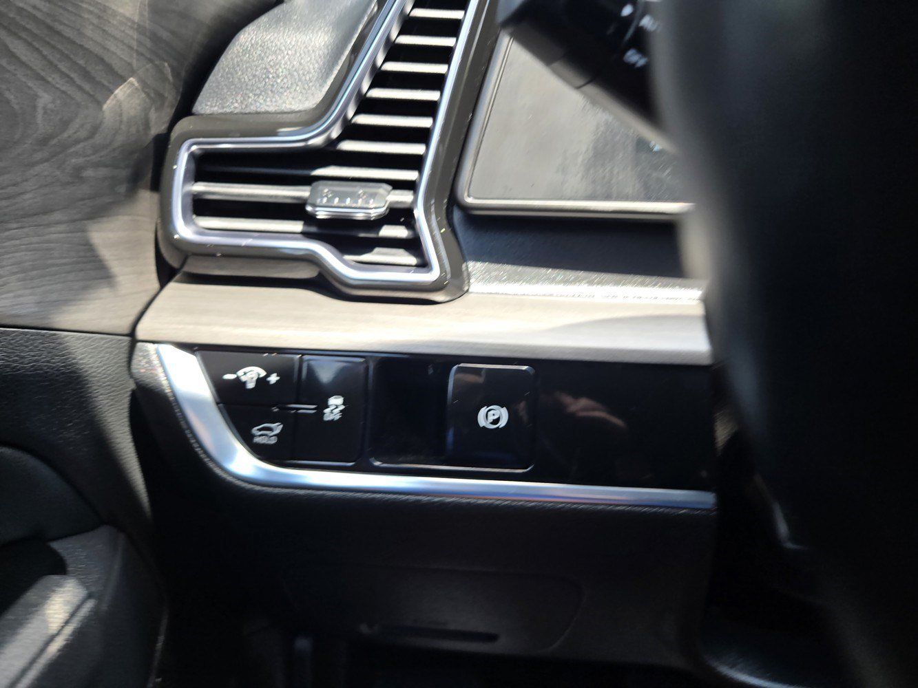 Used 2023 Kia Sportage X-Line w/ X-Line Premium Package AWD/4WD image 24