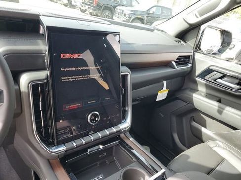 New 2026 GMC Yukon Denali w/ Denali Reserve Package AWD/4WD image 26