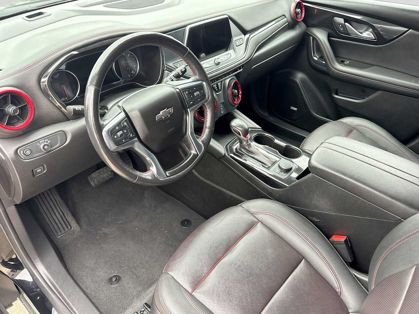 Used 2022 Chevrolet Blazer RS w/ Enhanced Convenience Package AWD/4WD image 2