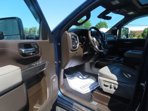 Used 2020 Chevrolet Silverado 2500 LTZ w/ LTZ Plus Package AWD/4WD image 19