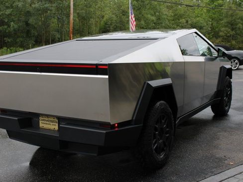 Used 2024 Tesla Cybertruck Cyberbeast image 9